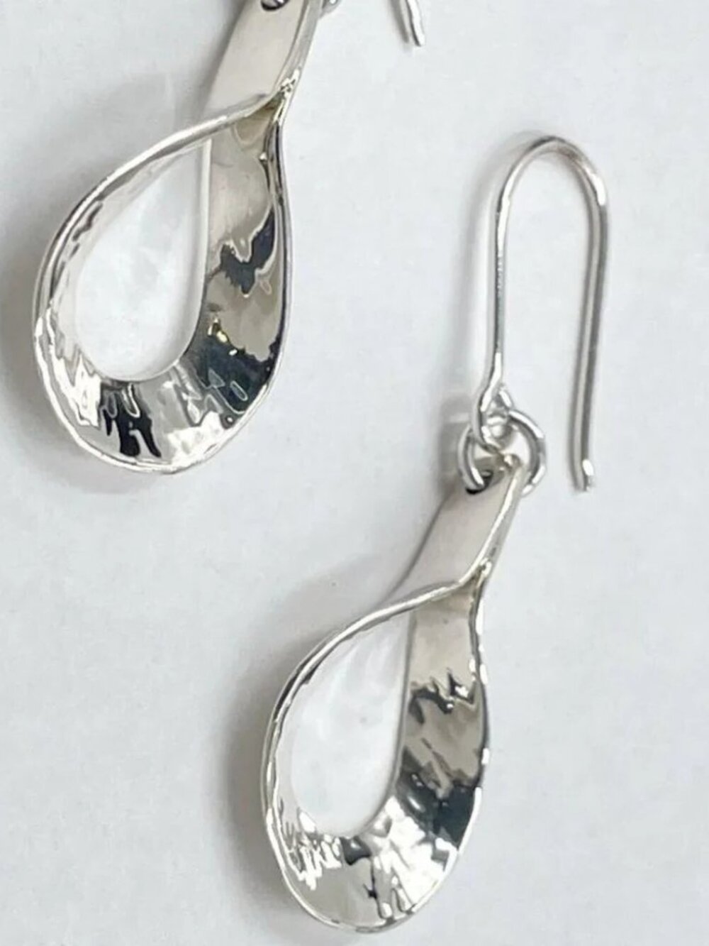 925 Sterling Silver 40.0mm Ribbon Style Tear Drop Dangle Earrings